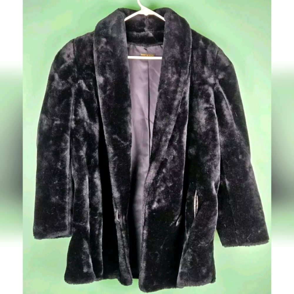 Style VI LTD Women's Faux Black Fur Coat Size 22" Chest